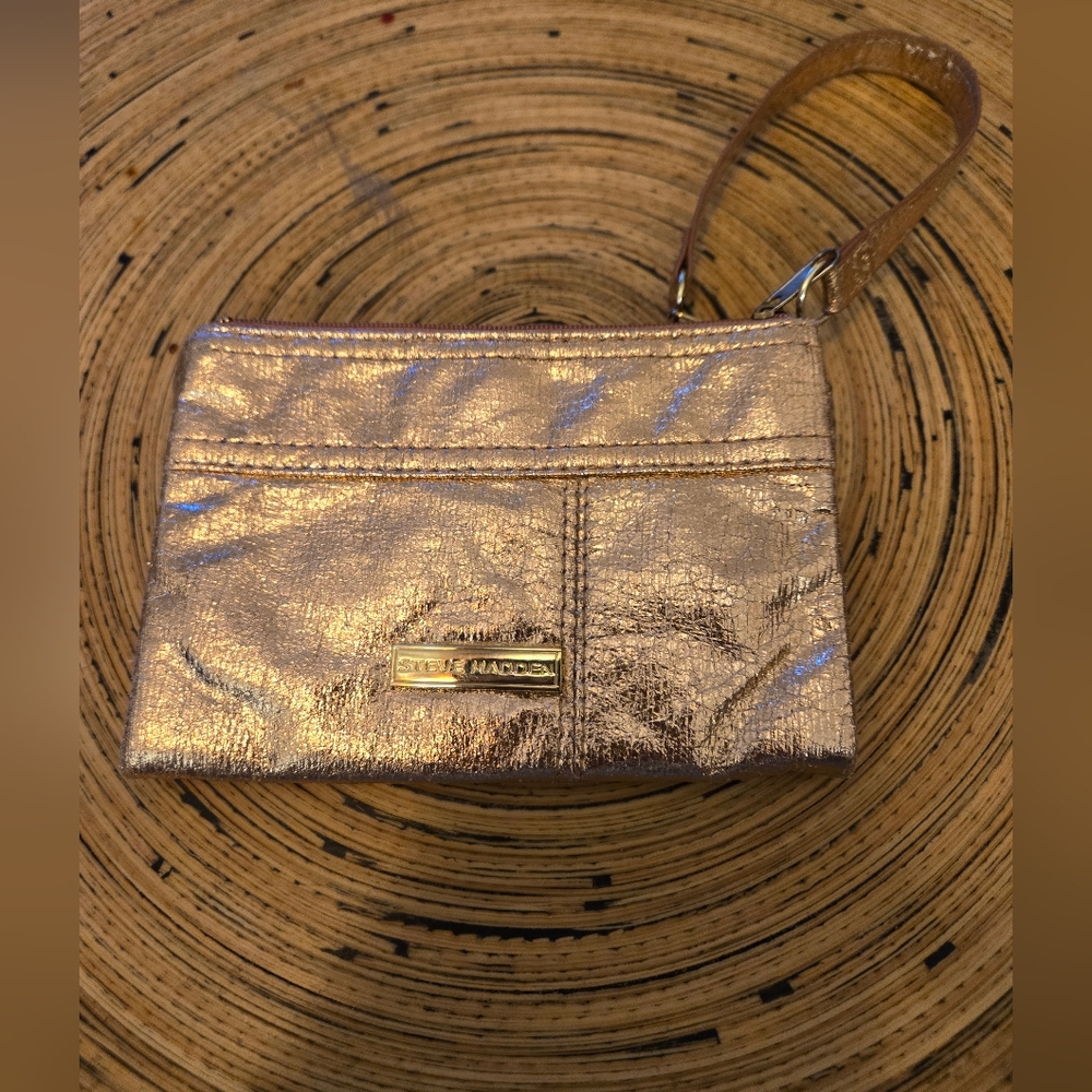 * Small Steve Madden rose gold wristlet wallet